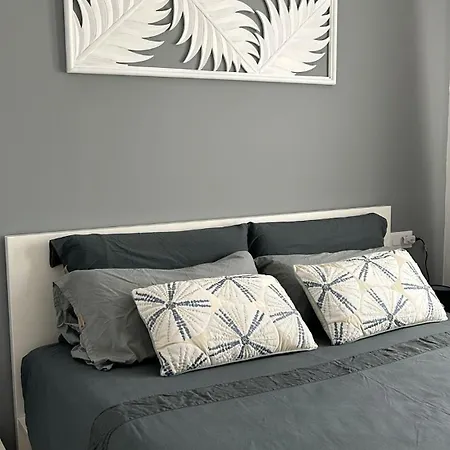 Sara's Paradise Apartment